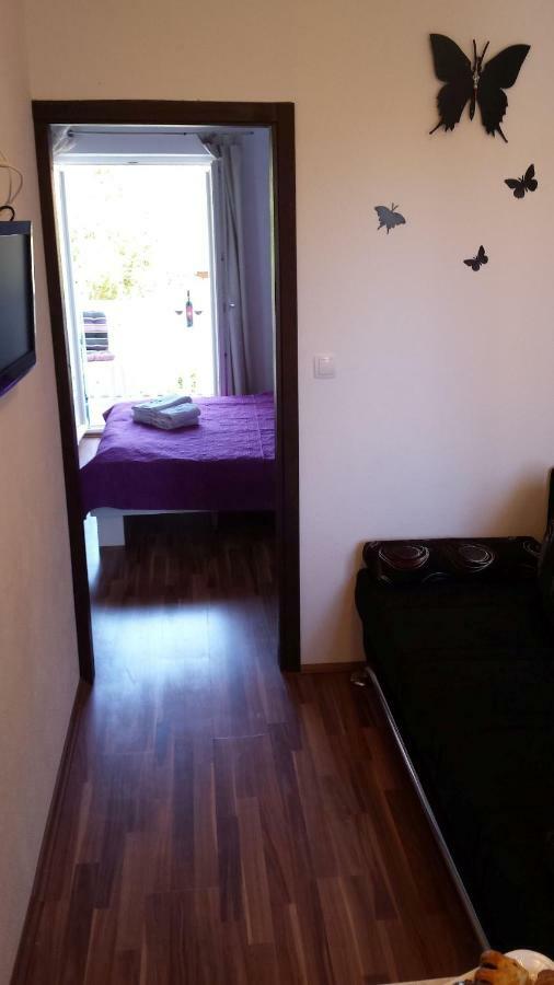Apartments Lavanda ビオグラード・ナ・モル エクステリア 写真