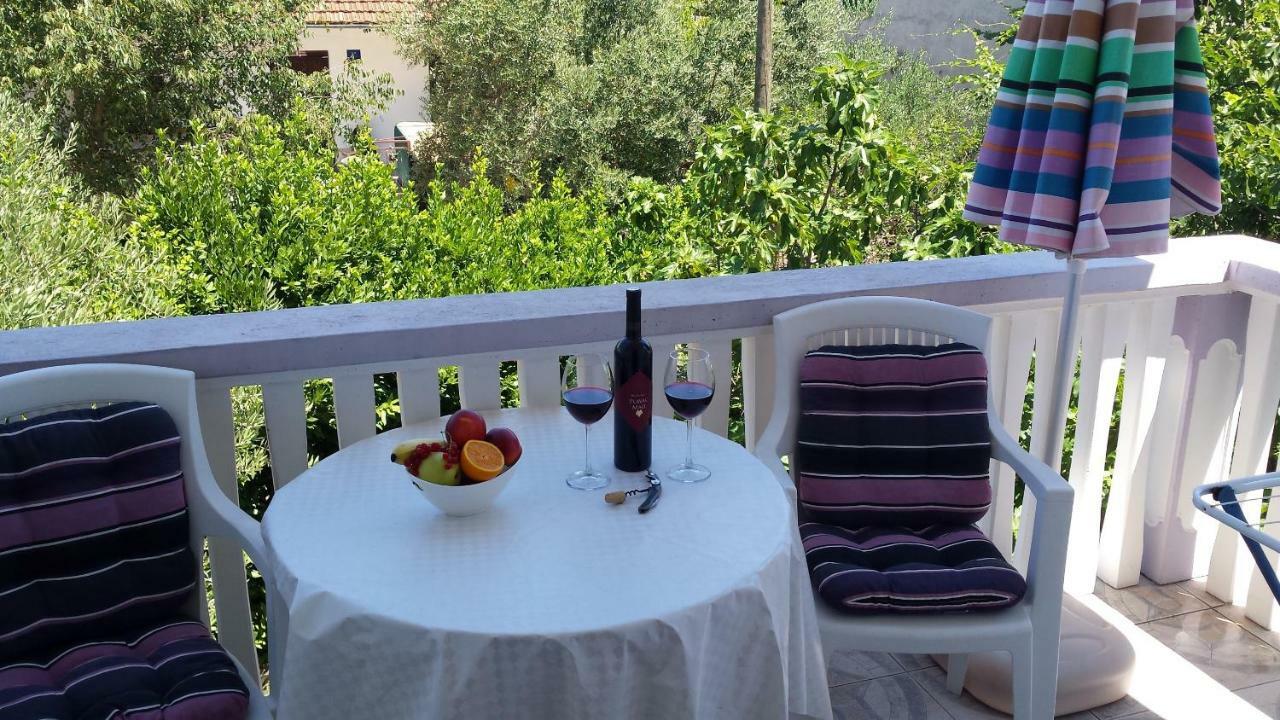 Apartments Lavanda ビオグラード・ナ・モル エクステリア 写真